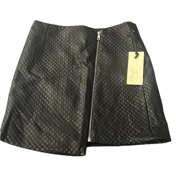 Forever 21 Vegan Leather Skirt - Picture 3 of 5
